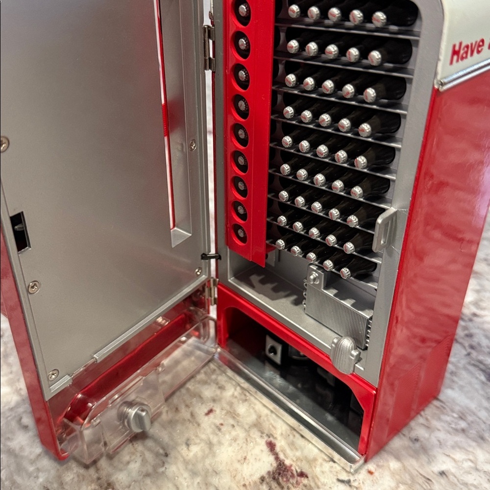 Vintage 1994 Coca-Cola Vending Machine Metal Coin Bank Music Box - Picture 4 of 10